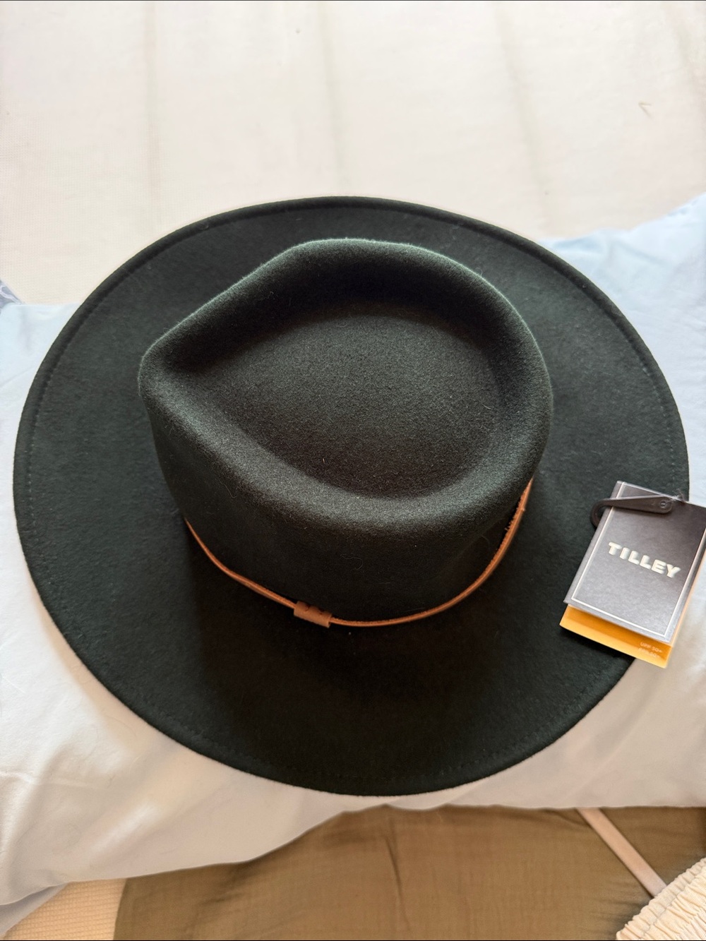 Tilley Jasper Hat: Dark Green Felt Wide-Brim Hat with Leather Band